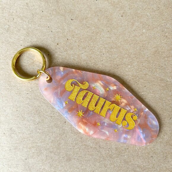 Taurus Zodiac Astrology Resin Key Tag Keychain Gold Plated Brand New - Picture 1 of 2